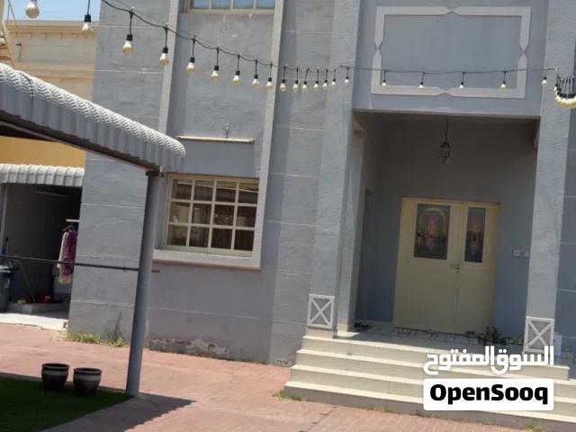 5700 ft² 4 Bedrooms Villa for Rent in Fujairah Mirbah