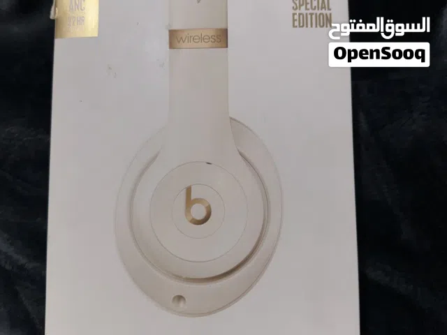 للبيع سماعة beats + وسماعة BOSE عزل ممتاز