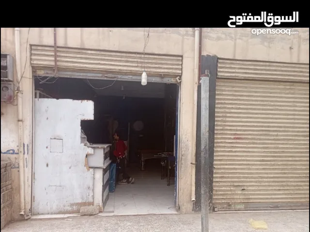 محل فتحتين نقل قدم أمام سوق القات مباشرة