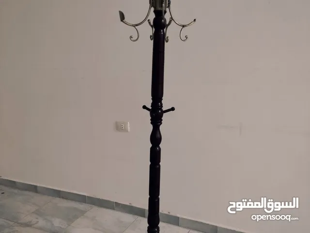 اثاث منزلي مستعمل لايوجد به تكسير مع حصادة عشب بنزين للبيع