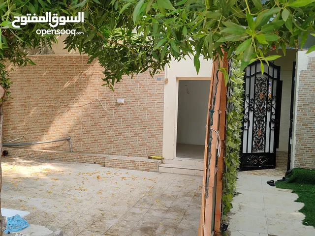 بيت عربي للبيع في عجمان منطقه ليواره البستان مقابل المنطقه الحره Home for sale in Ajman