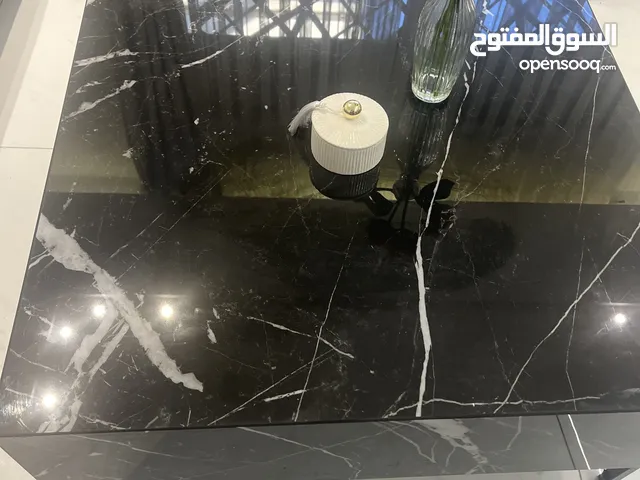 طاولة بورسلان ايطالي