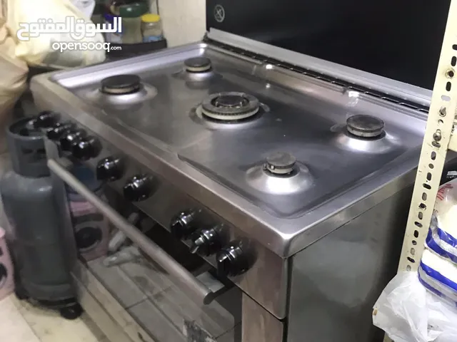 Whirlpool cooking range in mahboula