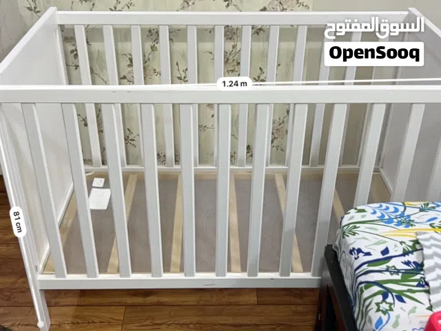 Baby Cot / Baby Crib - White Wooden - Good Condition