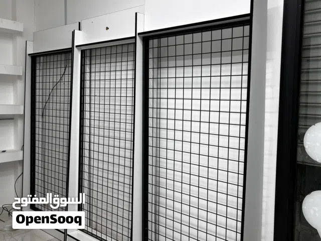 فترينات محل هواتف