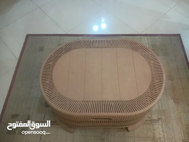 طرابيزة صغيرة بلاستيك