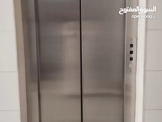 مصعد هيدروليكي