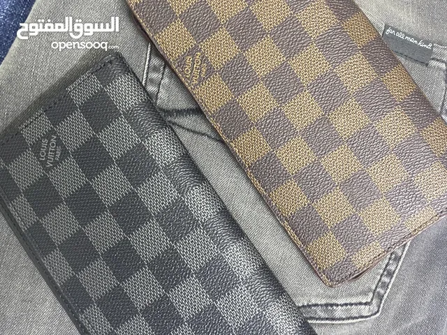 ملابس ماركات