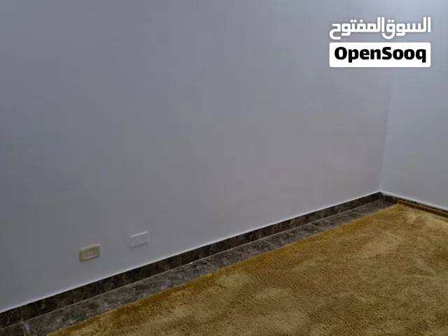 شقه للبيع حي الاسلامي الدور الارضي مساحه 100 متر عدد 2 غرف 2حمامات مربوعه مطبخ صاله صيانه حديثه