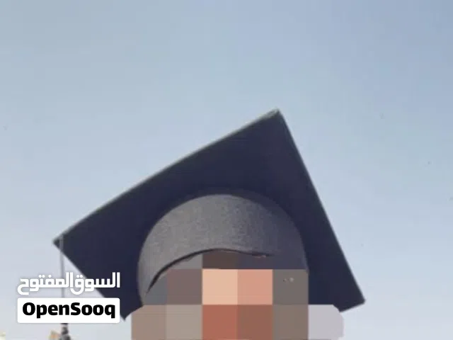 قبعه تخرج للبيع