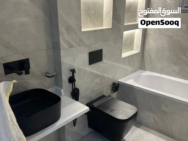 سباك صحي مقيم في دبي خدمه 24 ساعه  نقدم / صياناات عامه  تاتسيس /تشطيب/ تنظيف خزنات/ صيانات مطاعم