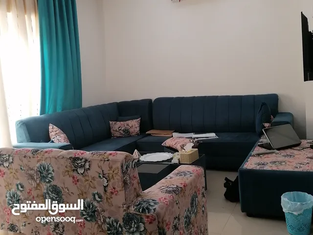 طقم كورنر مع طاولات للبيع