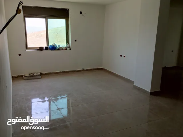 134 m2 3 Bedrooms Apartments for Sale in Ramallah and Al-Bireh Ein Munjid