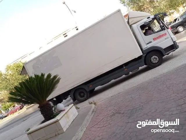 نقليات البضائع وشحن الأغراض