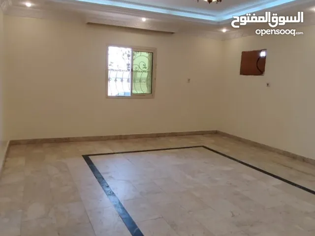 160 m2 3 Bedrooms Apartments for Rent in Al Khobar Al Ulaya