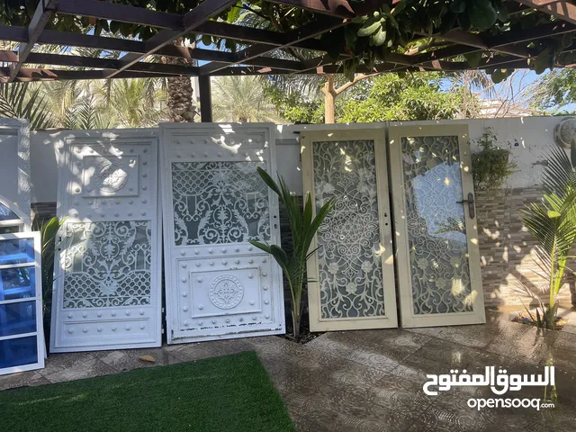 ابواب للبيع ونوافذ