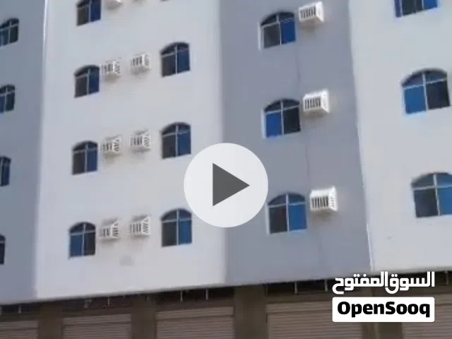 فرصة استثمارية ذهبية – عمارة كاملة للإيجار على البحر خور مكسر