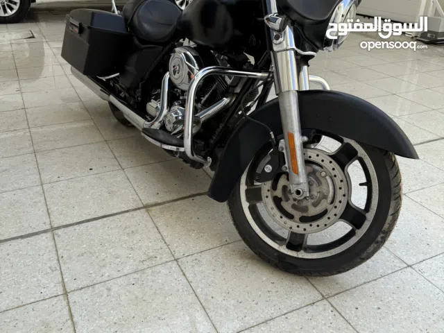 هارلي ديفيدسون ستريت جلايد 2013 تم عمل سيرفس تواير جديده جاهزه للاستخدام
