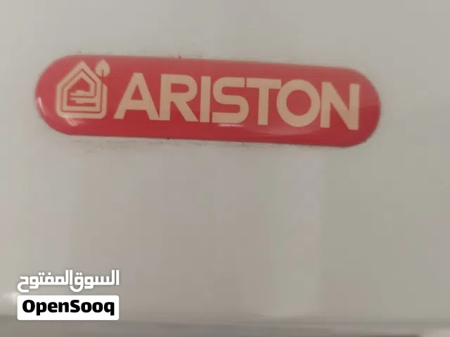 كيزر للبيع المستعجل استعمال خفيف إيطالي أصلي