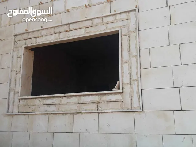 تكحيل وبناء الحجر وتنظيف الحجر رملي ومائي والحديد بالرمل