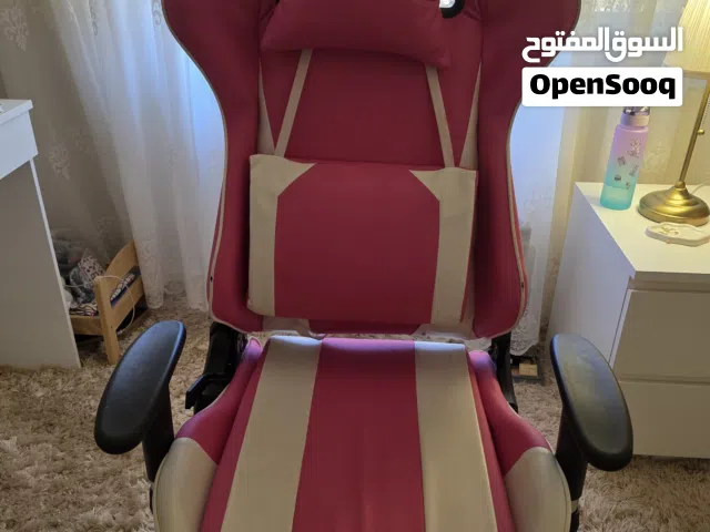 كرسي gaming بحالة ممتازة استعمال خفيف