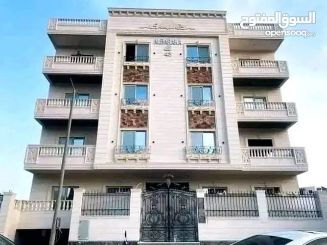 180 m2 4 Bedrooms Apartments for Sale in Giza Sheikh Zayed