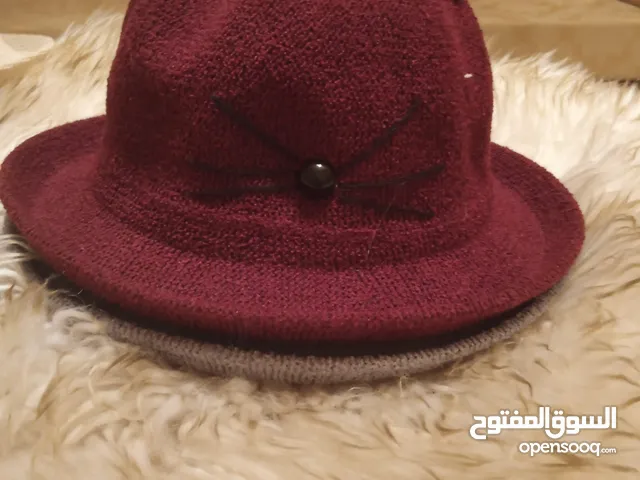 قبعات بناتية بسعر التخفيض جملة