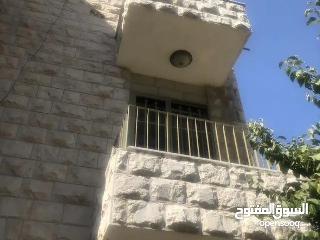 450m2 4 Bedrooms Villa for Sale in Amman Um Uthaiena