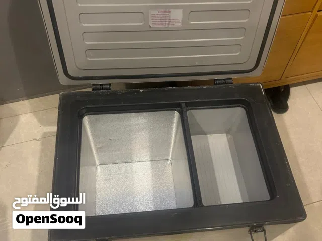 للبيع ثلاجه لي كشتات