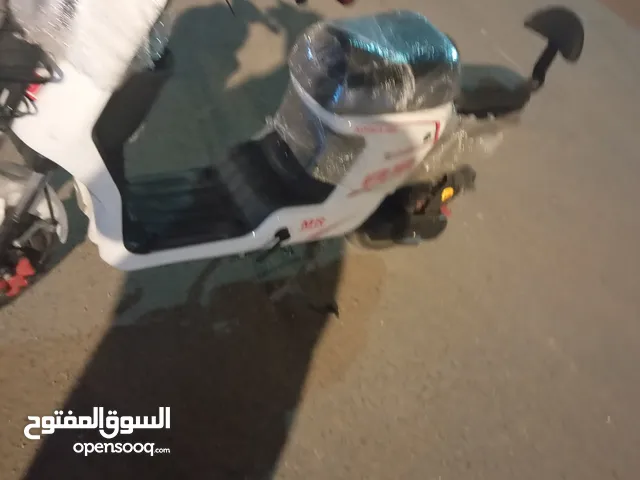 السلام عليكم دراجه R9للبيع لدراجه مكفوله كفاله عامه نشارت كلوب هورن اشاير شلعه معدل لدراجه نقصة لد