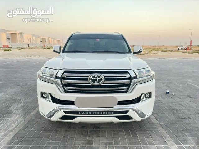 Used Toyota Land Cruiser in Abu Dhabi