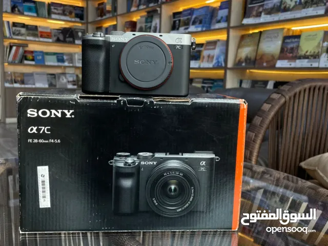 سوني A7ci معا عدسه 28/70 الشتر 2000فقط زي الجديده