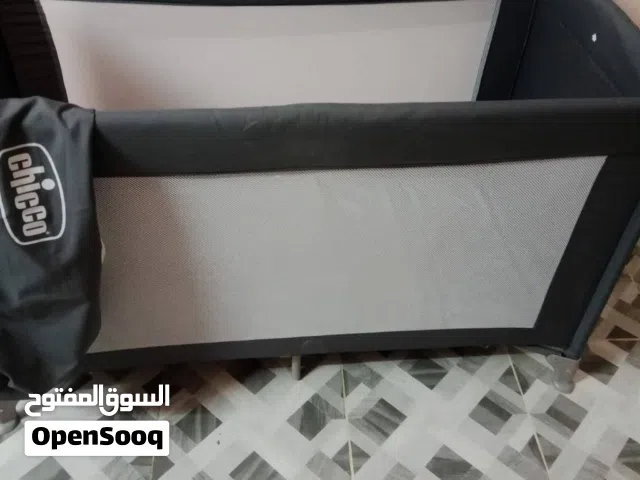 سرير اطفال