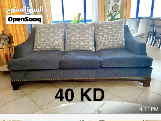 Well maintained 8 seater sofa set only for 40 KD