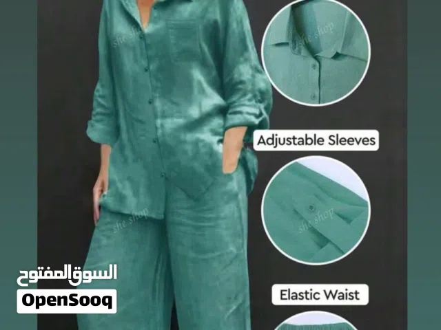 ملابس سفر جديده