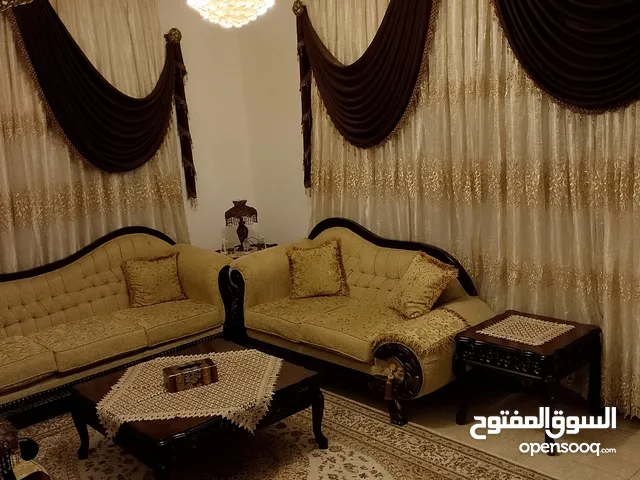 128 m2 4 Bedrooms Apartments for Sale in Amman Al Manarah