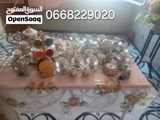 مجموعة متنوعة من الأواني المنزلية راقية الجودة