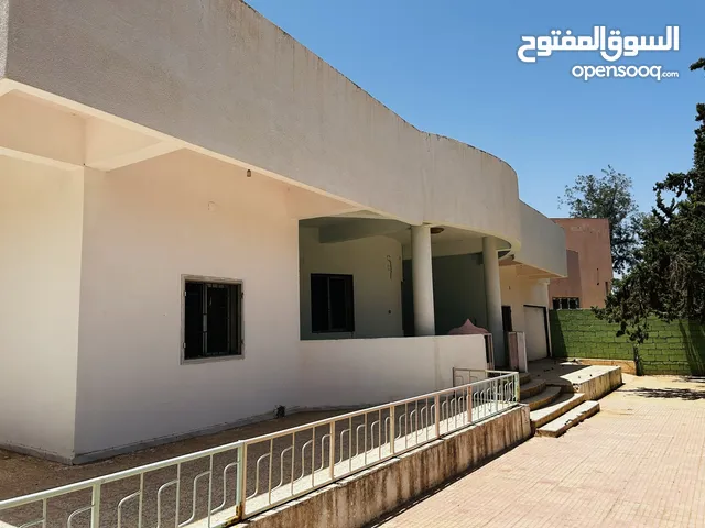 300 m2 More than 6 bedrooms Townhouse for Rent in Tripoli Salah Al-Din
