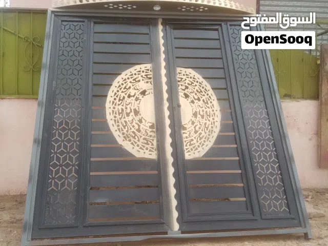 باب شارع تقيل