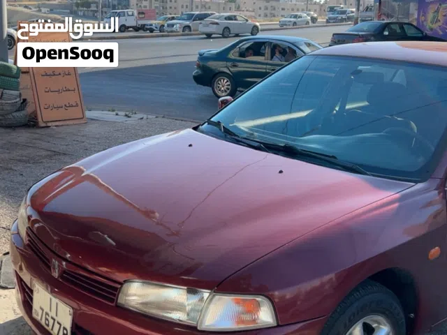 1996 ميتسوبيشي لانسر Standard