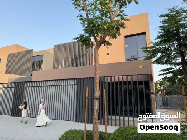 3647 ft² 4 Bedrooms Villa for Sale in Sharjah Al Suyoh