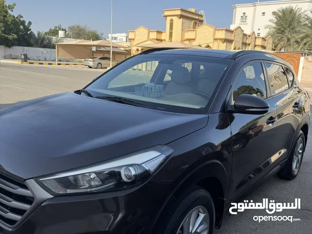 Hyundai Tucson 2.4 lilter 4WD 78500 kms run available in Sohar. Mulkiya valid upto Feb-2026