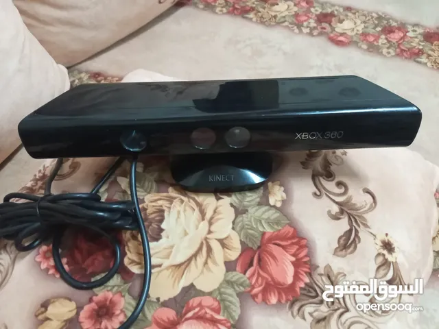 يوجد كيمرھ Xbox 360 شغال ونظيف وبحالھ ممتازة سعر 20دينار قايل لنقاش