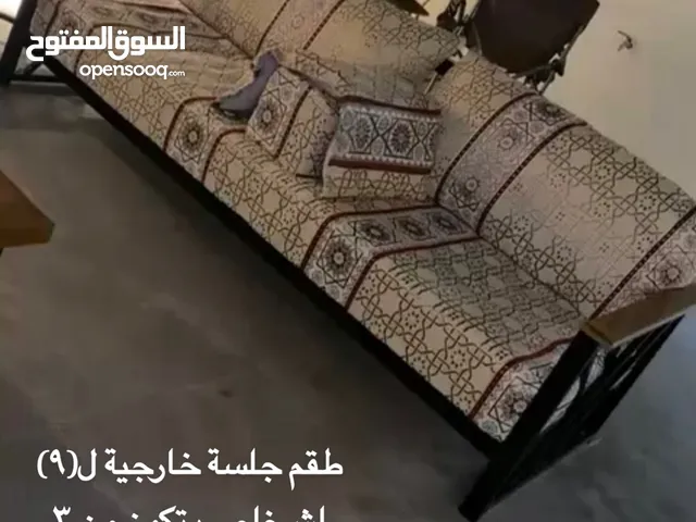 كراسي خارجية مصنوعه من حديد