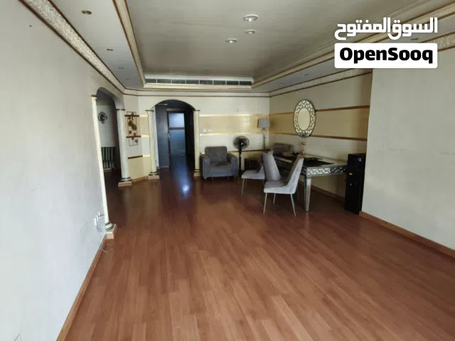 للبيع شقه لقطه 3 غرف في التعاون