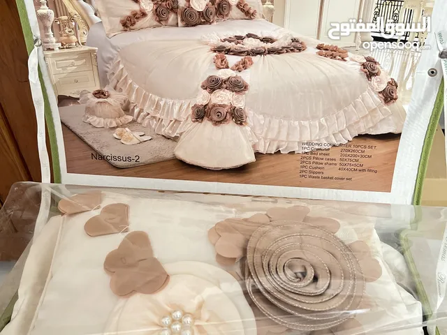 فرشة ع لون اوف وايت وجوزي