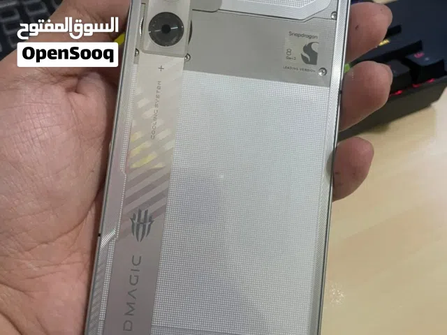 النسخة الشفافة لعشاق الالعاب Redmagic 9S pro