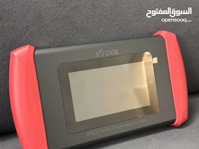 جهاز xtool ip608 لفحص السيارات