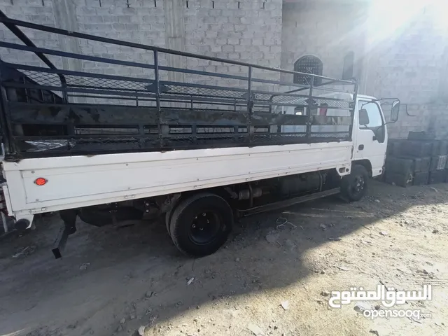 Box Isuzu 2007 in Dhamar