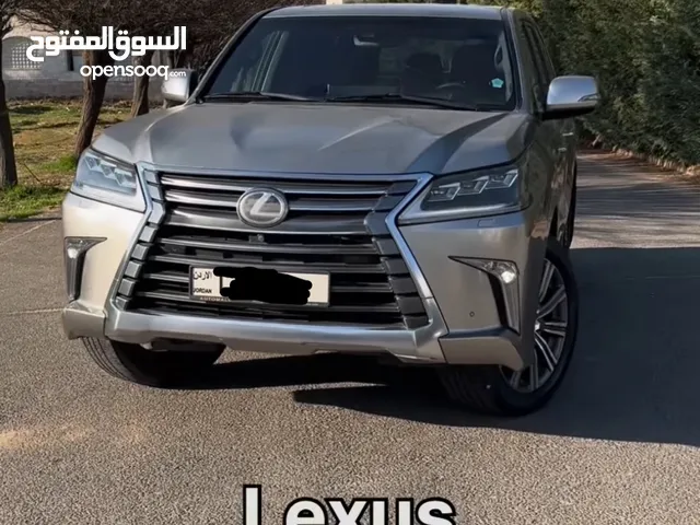 لكسز Lx570 موديل 2016 ثلاث جيد الساره ماشيه اقل من مية الف كيلو ما شاء الله السياره نظيف جدا